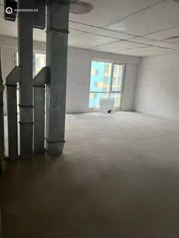 3-комнатная квартира, этаж 6 из 10, 77 м²