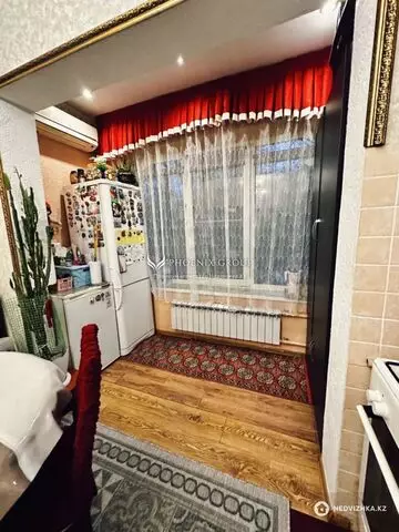 1-комнатная квартира, этаж 2 из 5, 40 м²