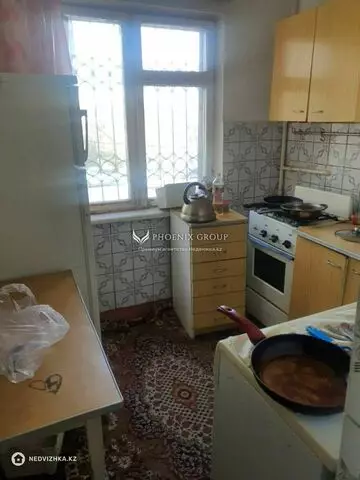 2-комнатная квартира, этаж 2 из 4, 45 м²