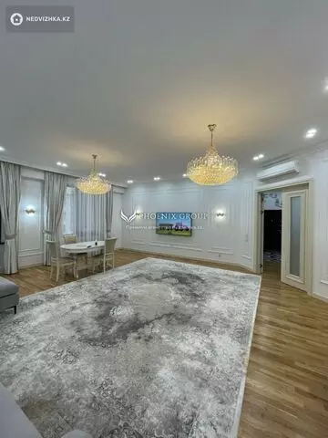 3-комнатная квартира, этаж 3 из 7, 150 м²