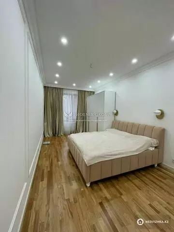 3-комнатная квартира, этаж 3 из 7, 150 м²