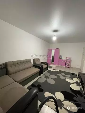 2-комнатная квартира, этаж 3 из 12, 55 м²