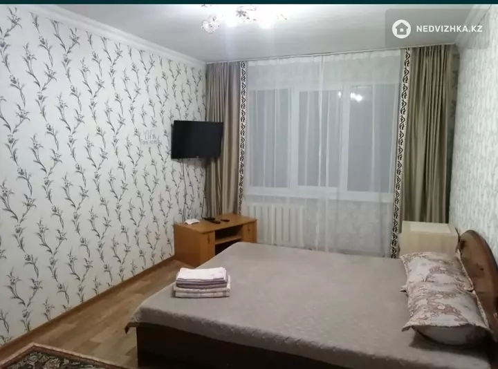 36 м², 1-комнатная квартира, этаж 1 из 4, 36 м², посуточно, изображение - 1