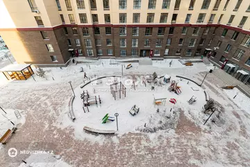 3-комнатная квартира, этаж 2 из 12, 79 м²