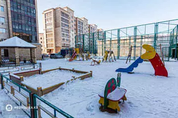 4-комнатная квартира, этаж 7 из 8, 174 м²