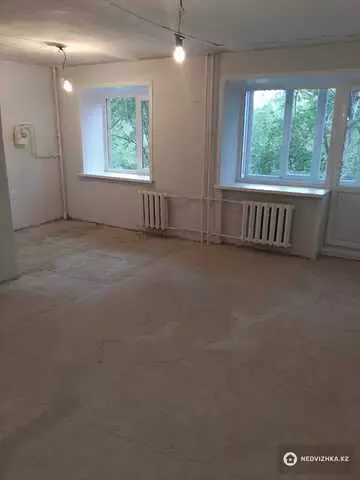 3-комнатная квартира, этаж 3 из 5, 59 м²