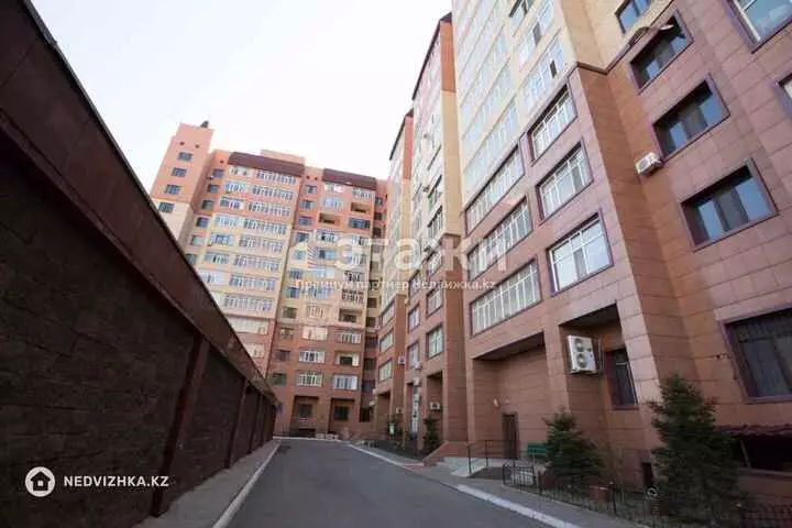 144 м², 3-комнатная квартира, этаж 2 из 12, 144 м², изображение - 1
