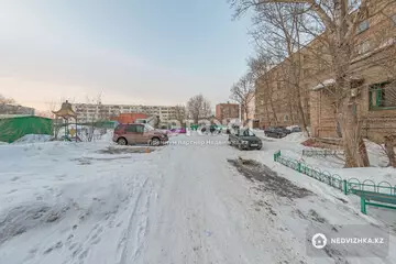 2-комнатная квартира, этаж 1 из 5, 49 м²