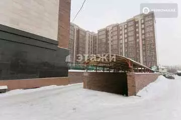 3-комнатная квартира, этаж 4 из 9, 82 м²