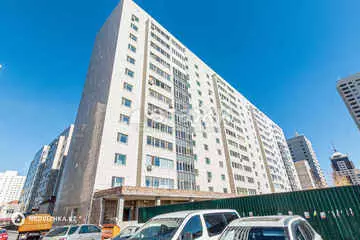 3-комнатная квартира, этаж 1 из 9, 105 м²