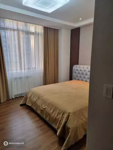 4-комнатная квартира, этаж 12 из 21, 110 м², на длительный срок