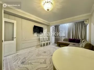 3-комнатная квартира, этаж 2 из 10, 106 м²