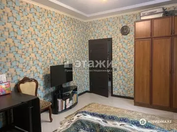 4-комнатная квартира, этаж 1 из 4, 135 м²