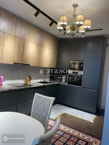 4-комнатная квартира, этаж 5 из 30, 150 м²