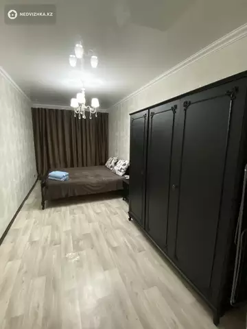 2-комнатная квартира, этаж 1 из 5, 46 м², посуточно