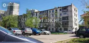 3-комнатная квартира, этаж 4 из 5, 62 м²