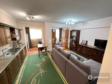 2-комнатная квартира, этаж 4 из 9, 63 м²