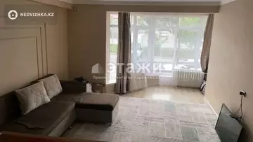2-комнатная квартира, этаж 1 из 5, 60 м², на длительный срок