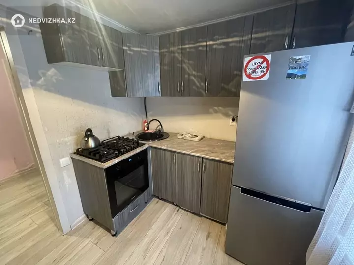 60 м², 2-комнатная квартира, этаж 2 из 5, 60 м², посуточно, изображение - 1