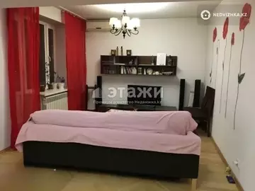 3-комнатная квартира, этаж 5 из 6, 110 м², на длительный срок