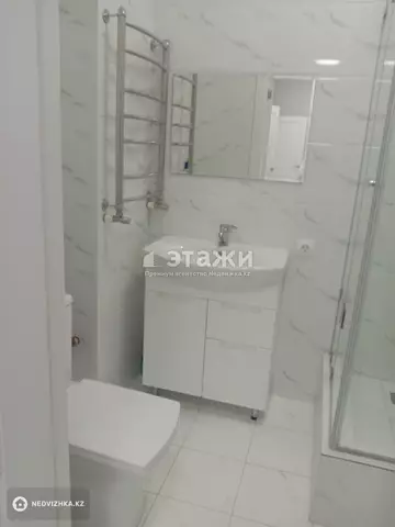3-комнатная квартира, этаж 3 из 10, 95 м², на длительный срок