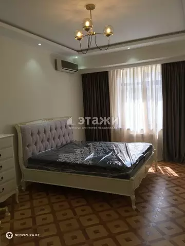 3-комнатная квартира, этаж 9 из 14, 90 м², на длительный срок