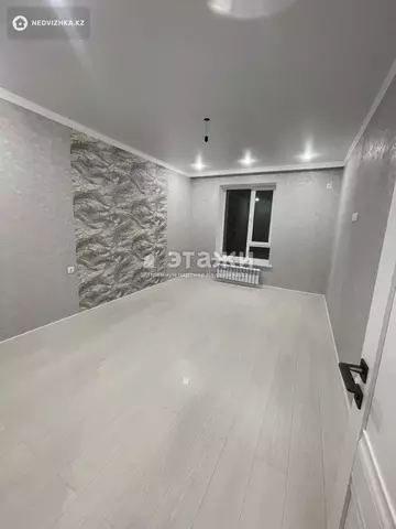 1-комнатная квартира, этаж 9 из 12, 44 м²