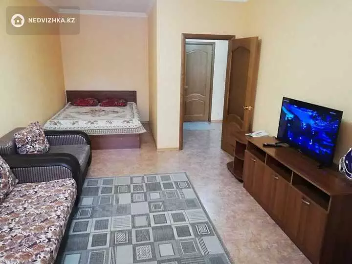 45 м², 1-комнатная квартира, этаж 7 из 12, 45 м², посуточно, изображение - 1