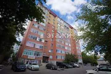 1-комнатная квартира, этаж 7 из 10, 49 м²