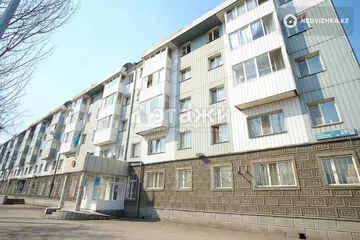 1-комнатная квартира, этаж 2 из 5, 30 м²