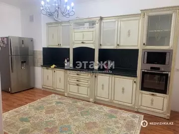 3-комнатная квартира, этаж 2 из 9, 111 м²