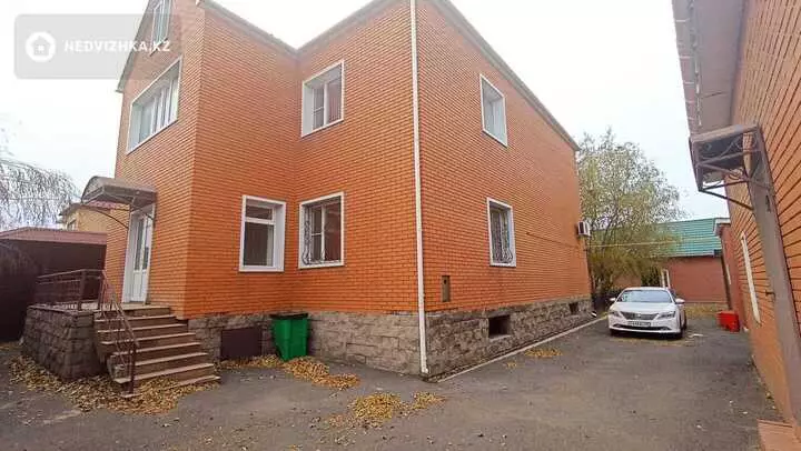 380 м², 8-комнатный дом, 10 соток, 380 м², изображение - 1