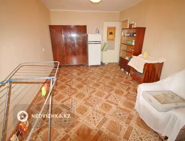 3-комнатная квартира, этаж 1 из 4, 64 м²