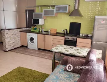 50 м², 2-комнатная квартира, этаж 7 из 12, 50 м², посуточно, изображение - 0