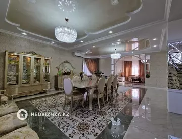 6-комнатный дом, 7 соток, 477 м²