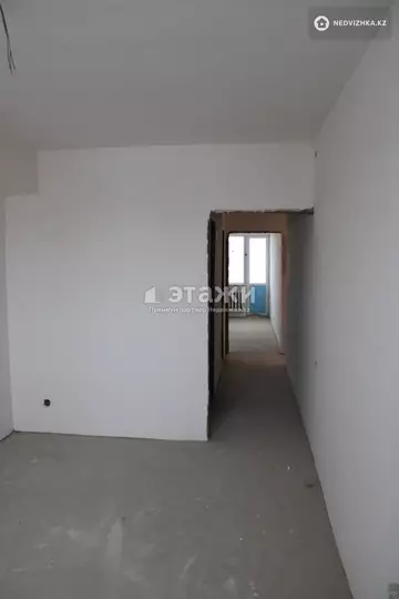 3-комнатная квартира, этаж 9 из 12, 83 м²