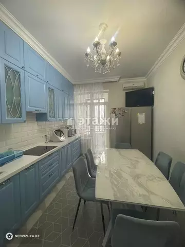 3-комнатная квартира, этаж 2 из 8, 130 м²