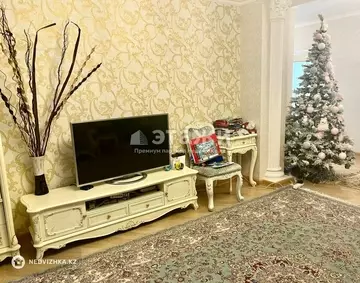 4-комнатная квартира, этаж 11 из 14, 107 м²