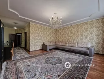3-комнатная квартира, этаж 18 из 20, 93 м², на длительный срок