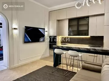 2-комнатная квартира, этаж 3 из 3, 56 м², на длительный срок
