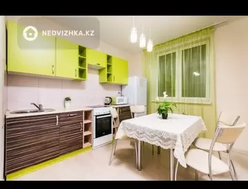 2-комнатная квартира, этаж 14 из 18, 70 м², посуточно