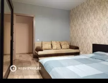 1-комнатная квартира, этаж 2 из 9, 41 м², посуточно