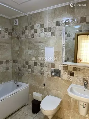 3-комнатная квартира, этаж 5 из 8, 130 м², на длительный срок
