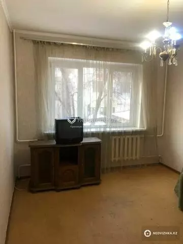 1-комнатная квартира, этаж 2 из 5, 40 м²