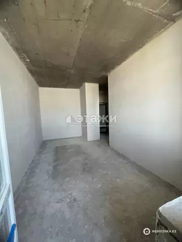 1-комнатная квартира, этаж 17 из 17, 38 м²
