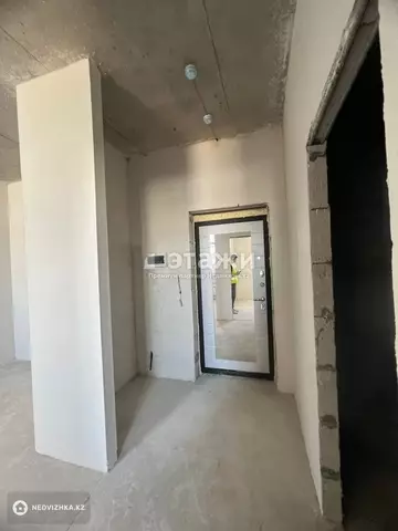 1-комнатная квартира, этаж 17 из 17, 38 м²