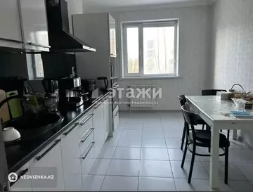 2-комнатная квартира, этаж 3 из 14, 70 м²