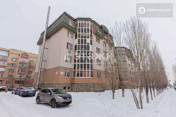 2-комнатная квартира, этаж 3 из 5, 92 м²