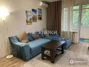 2-комнатная квартира, этаж 4 из 5, 60 м², на длительный срок