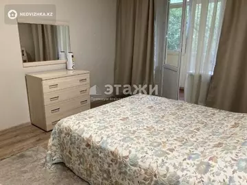 2-комнатная квартира, этаж 4 из 5, 60 м², на длительный срок